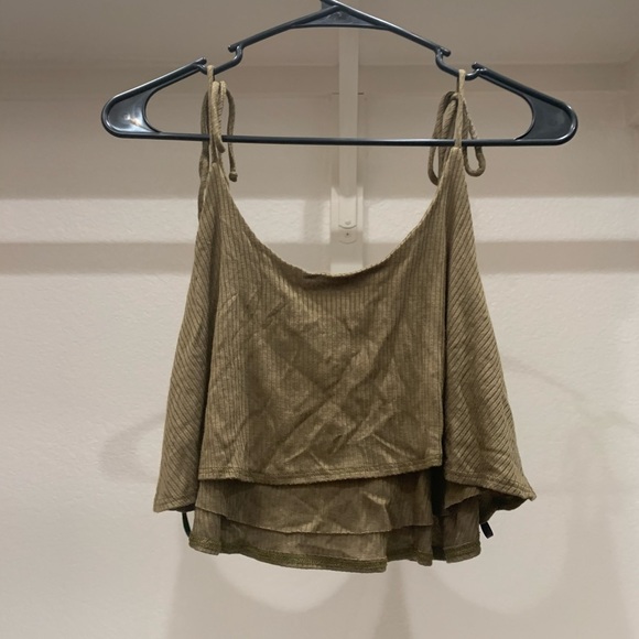 Top - Picture 2 of 2